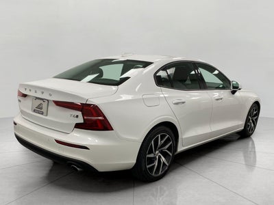 2020 Volvo S60 T6 AWD Momentum