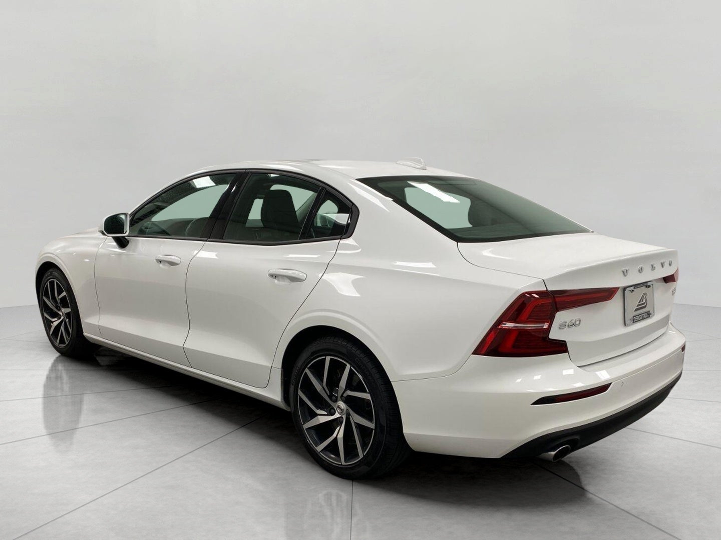2020 Volvo S60 T6 AWD Momentum