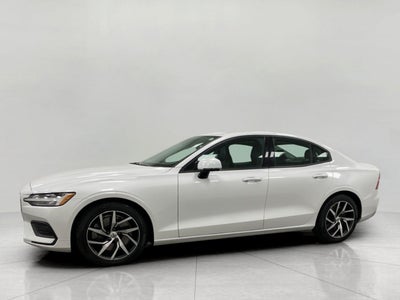 2020 Volvo S60 T6 AWD Momentum