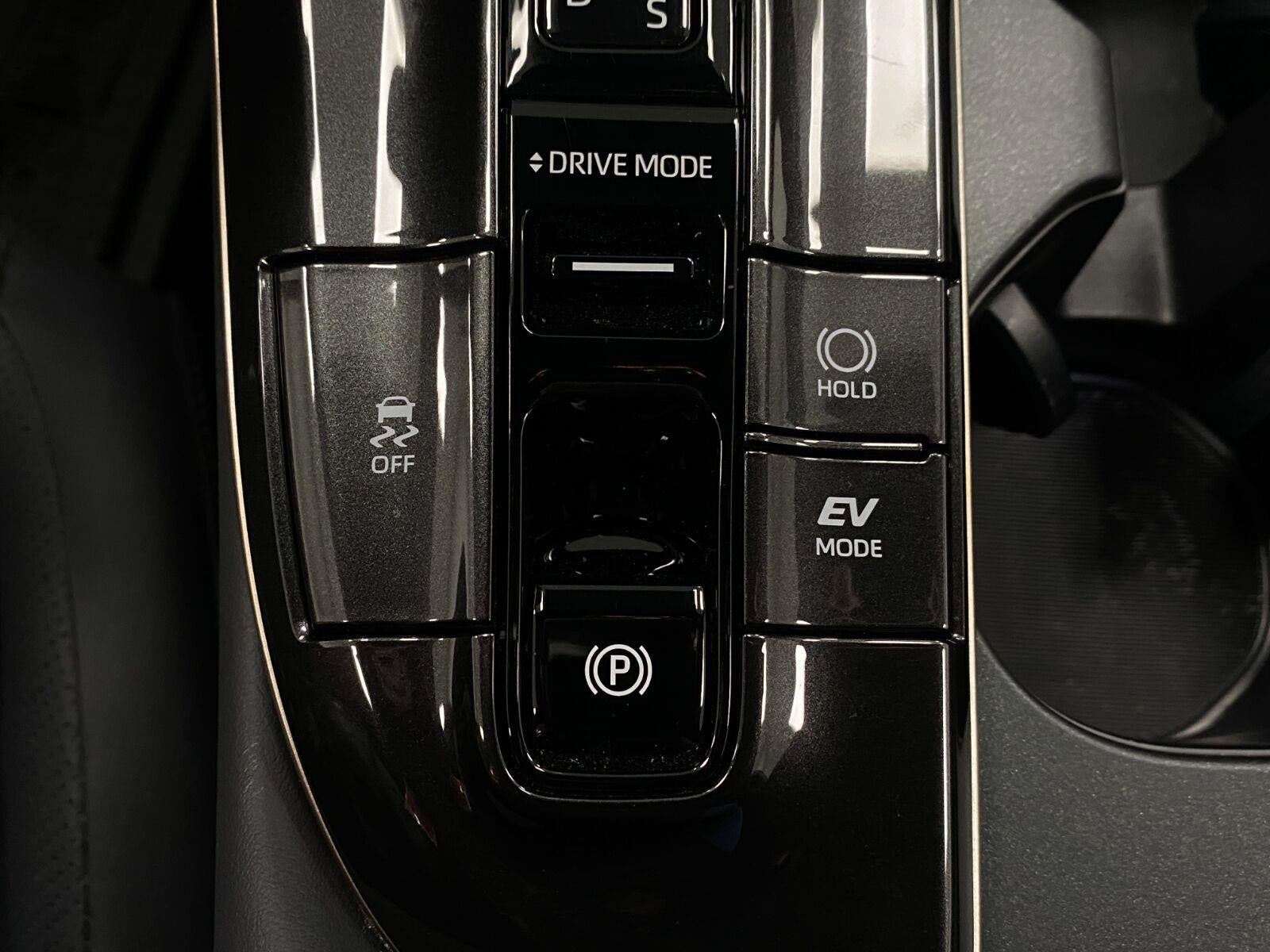2026 Toyota Crown Signia Limited AWD