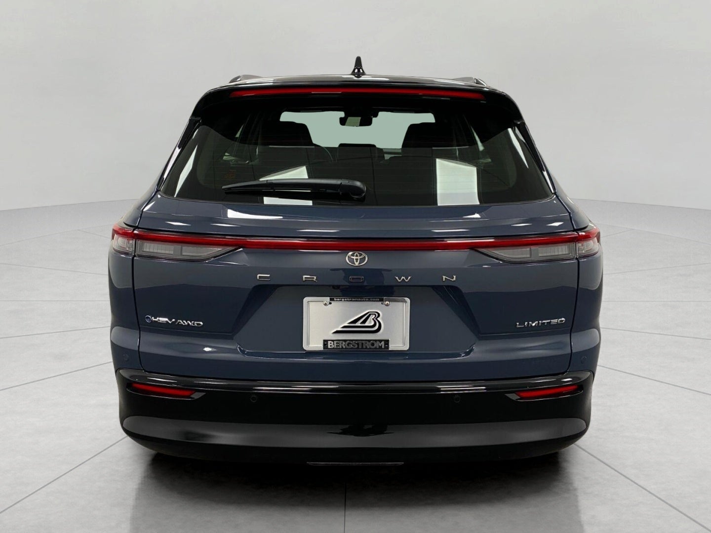 2026 Toyota Crown Signia Limited AWD