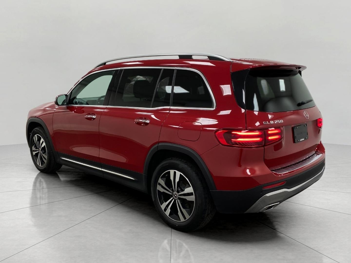 2026 Mercedes-Benz GLB GLB 250 4MATIC® SUV