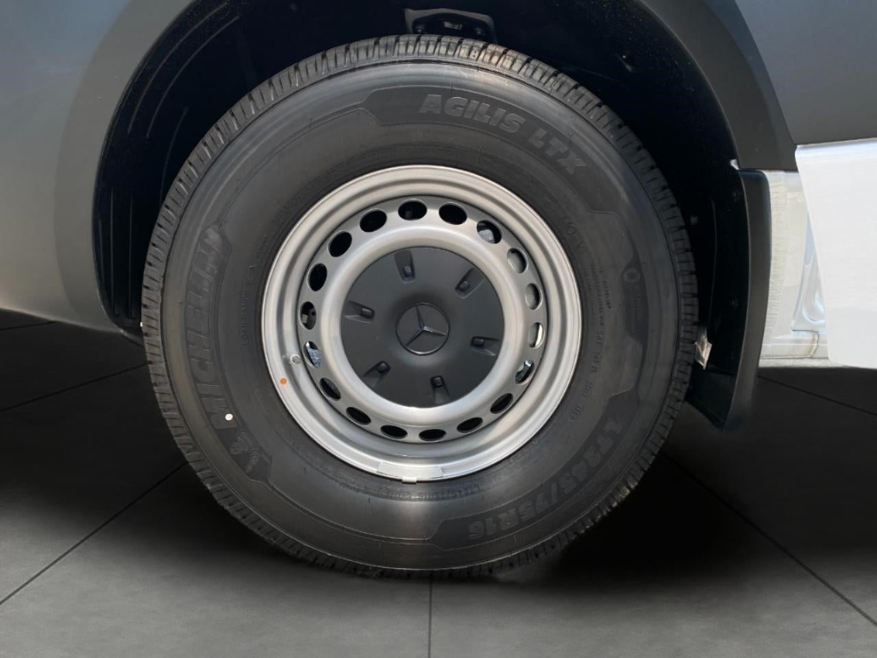 2025 Mercedes-Benz Sprinter Cargo Van Base - Photo 36