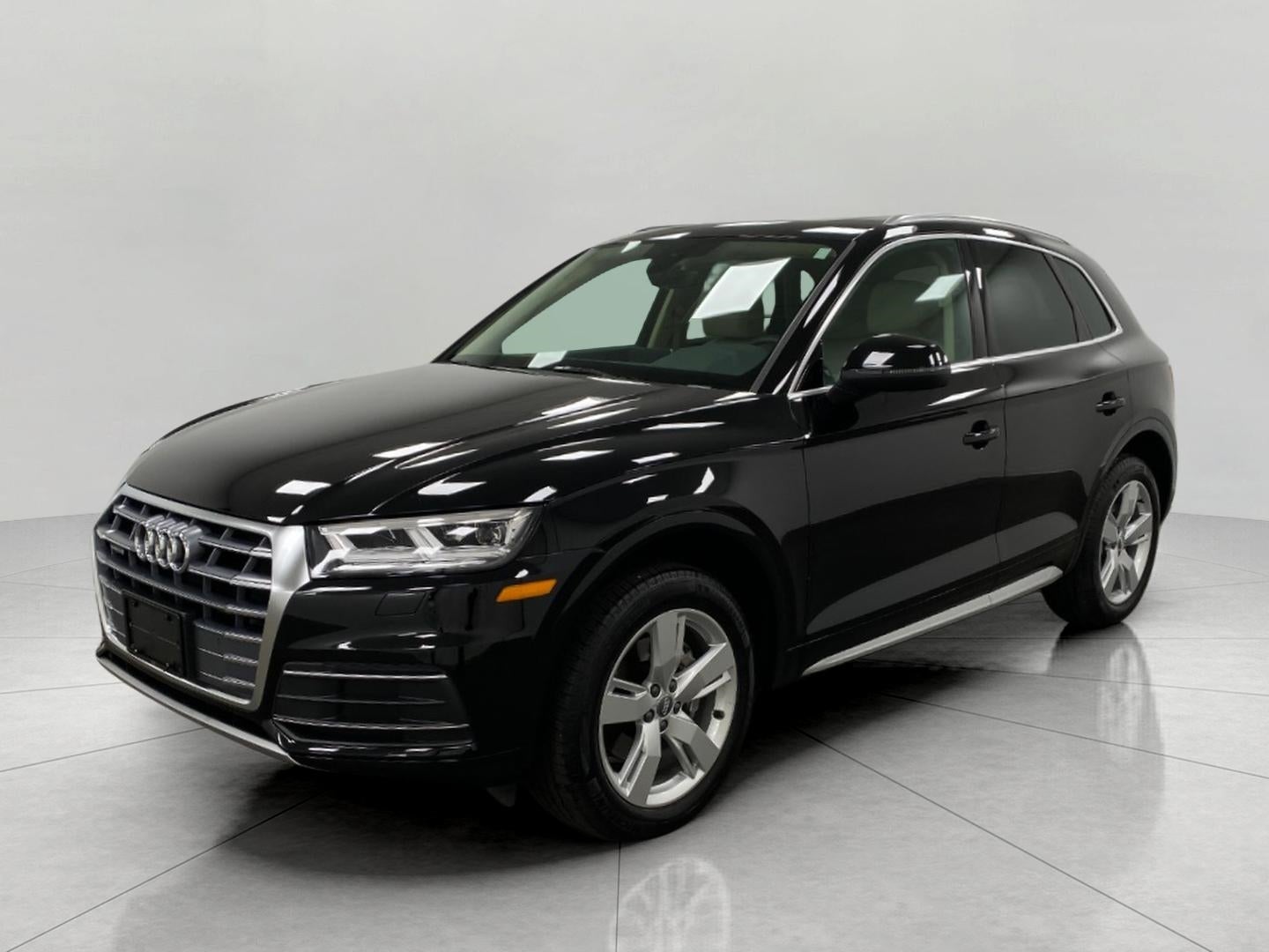 2019 Audi Q5 Premium Plus 45 TFSI quattro