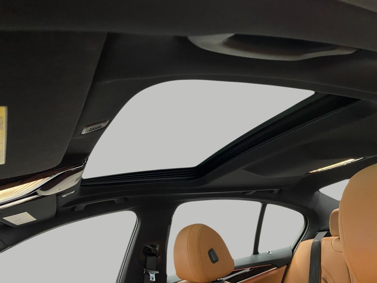 2023 BMW 5 Series 530i xDrive Sedan