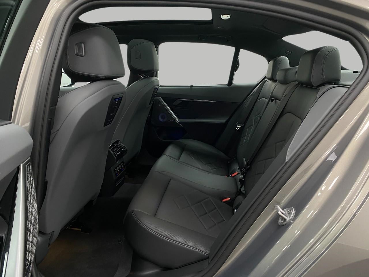 2026 BMW 5 Series 550e xDrive Sedan