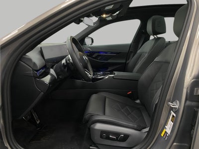 2026 BMW 5 Series 550e xDrive Sedan