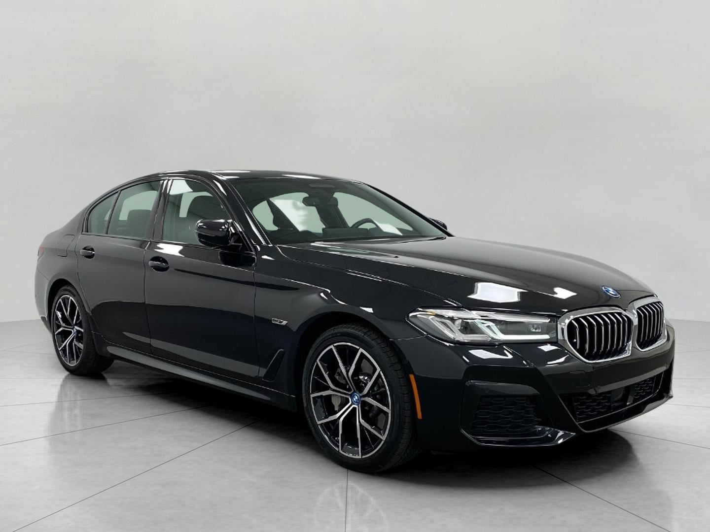 2023 BMW 5 Series 530e xDrive Plug-In Hybrid