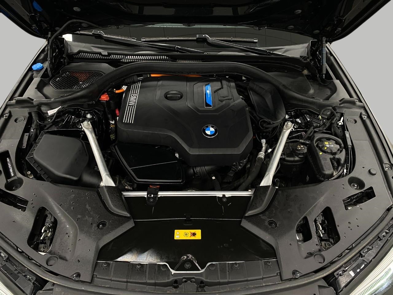 2023 BMW 5 Series 530e xDrive Plug-In Hybrid