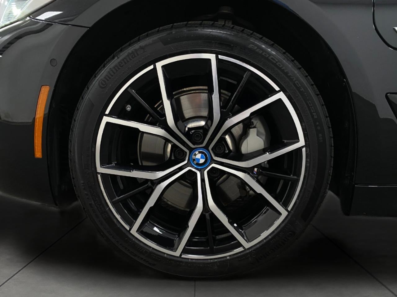 2023 BMW 5 Series 530e xDrive Plug-In Hybrid