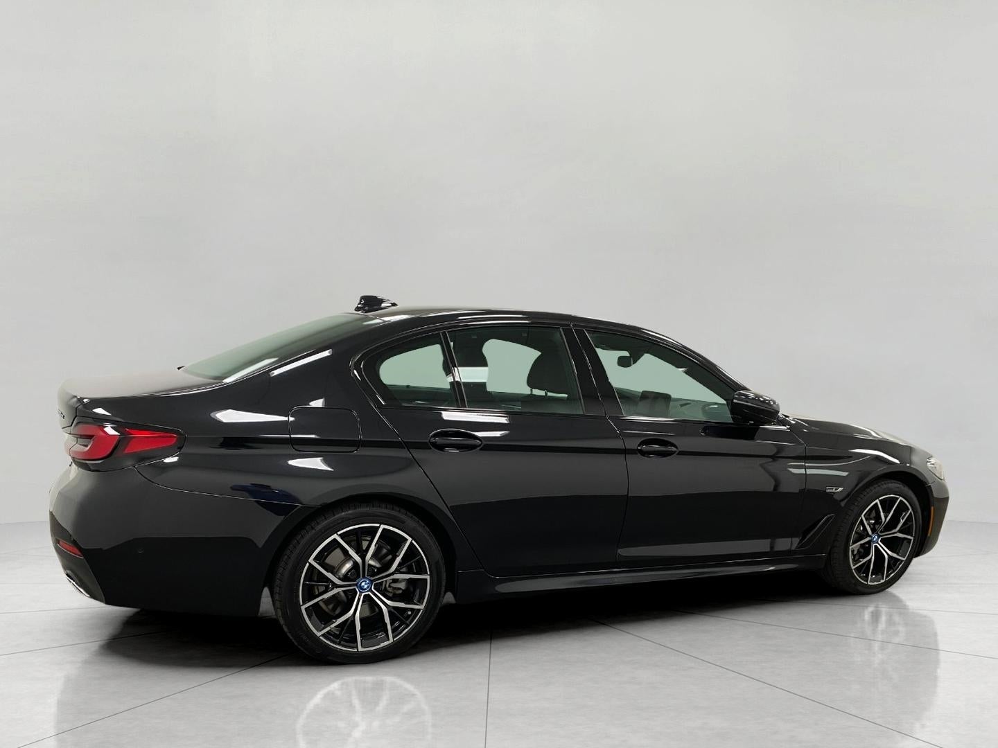 2023 BMW 5 Series 530e xDrive Plug-In Hybrid