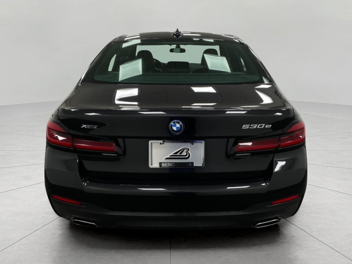 2023 BMW 5 Series 530e xDrive Plug-In Hybrid