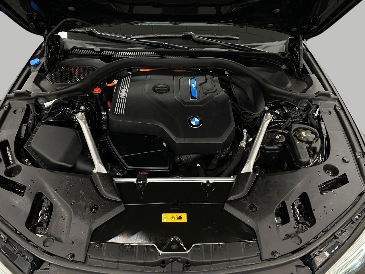 2023 BMW 5 Series 530e xDrive Plug-In Hybrid