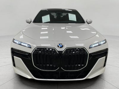 2025 BMW 7 Series 740i xDrive Sedan