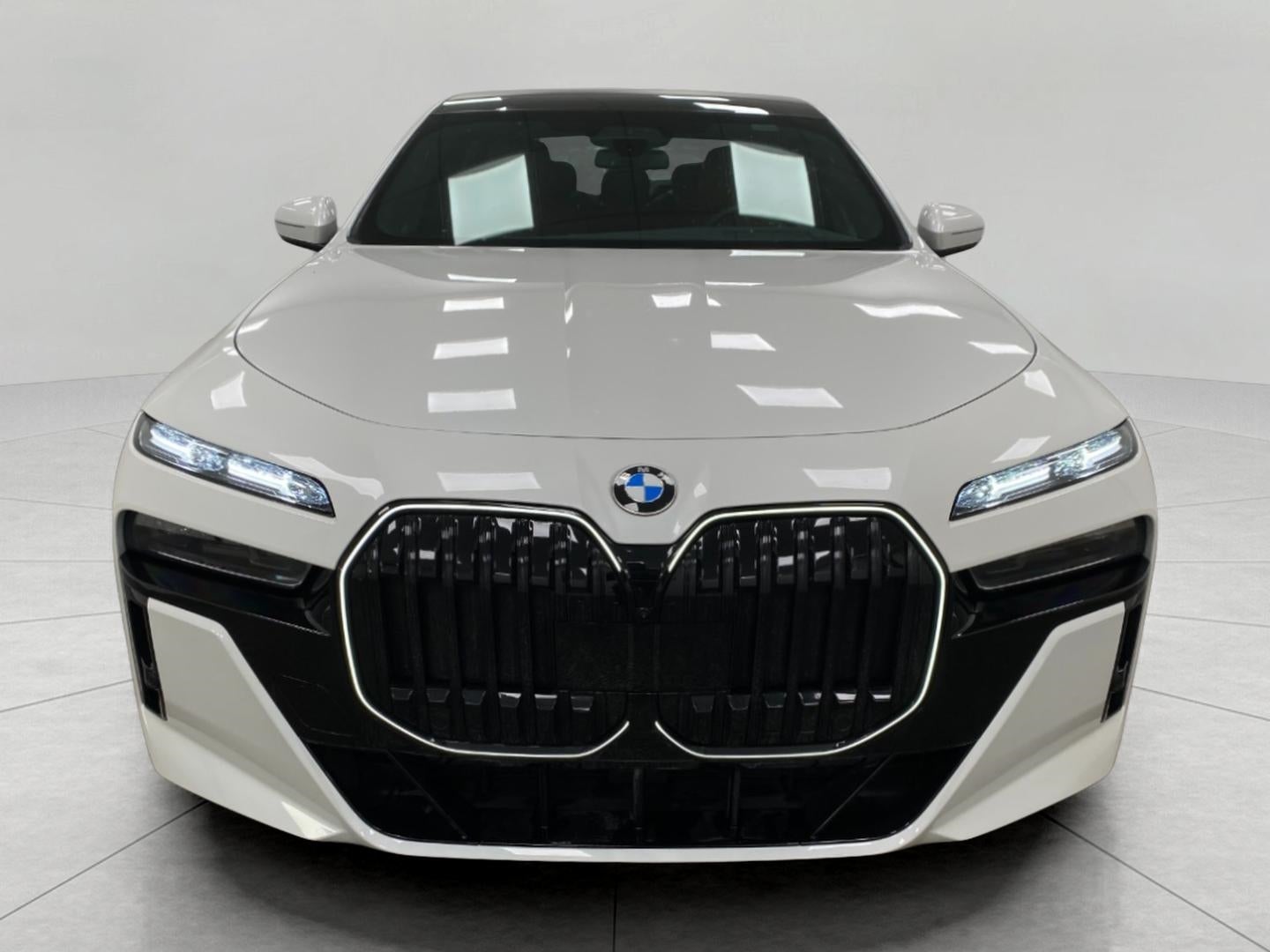 2025 BMW 7 Series 740i xDrive Sedan