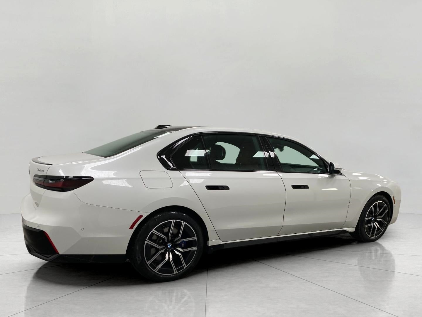 2025 BMW 7 Series 740i xDrive Sedan