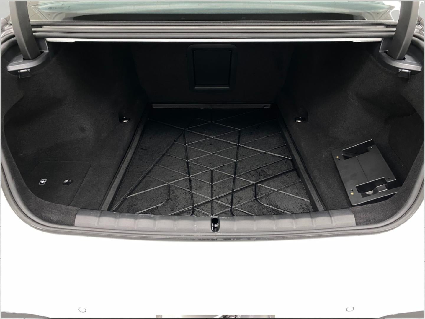 2025 BMW 7 Series 740i xDrive Sedan