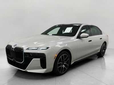 2025 BMW 7 Series 740i xDrive Sedan