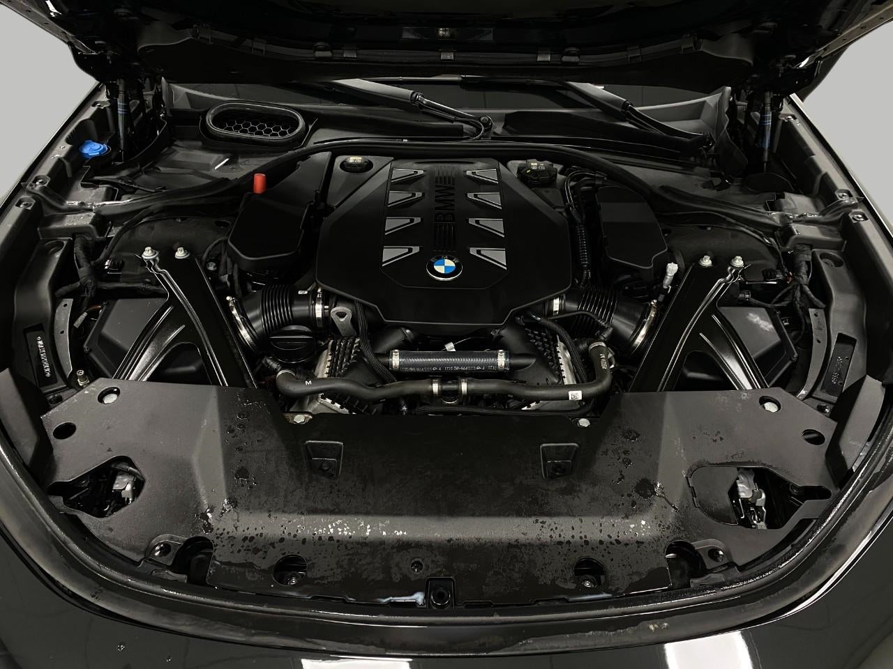 2023 BMW 7 Series 760i xDrive Sedan