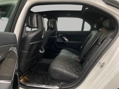 2025 BMW 7 Series 760i xDrive Sedan