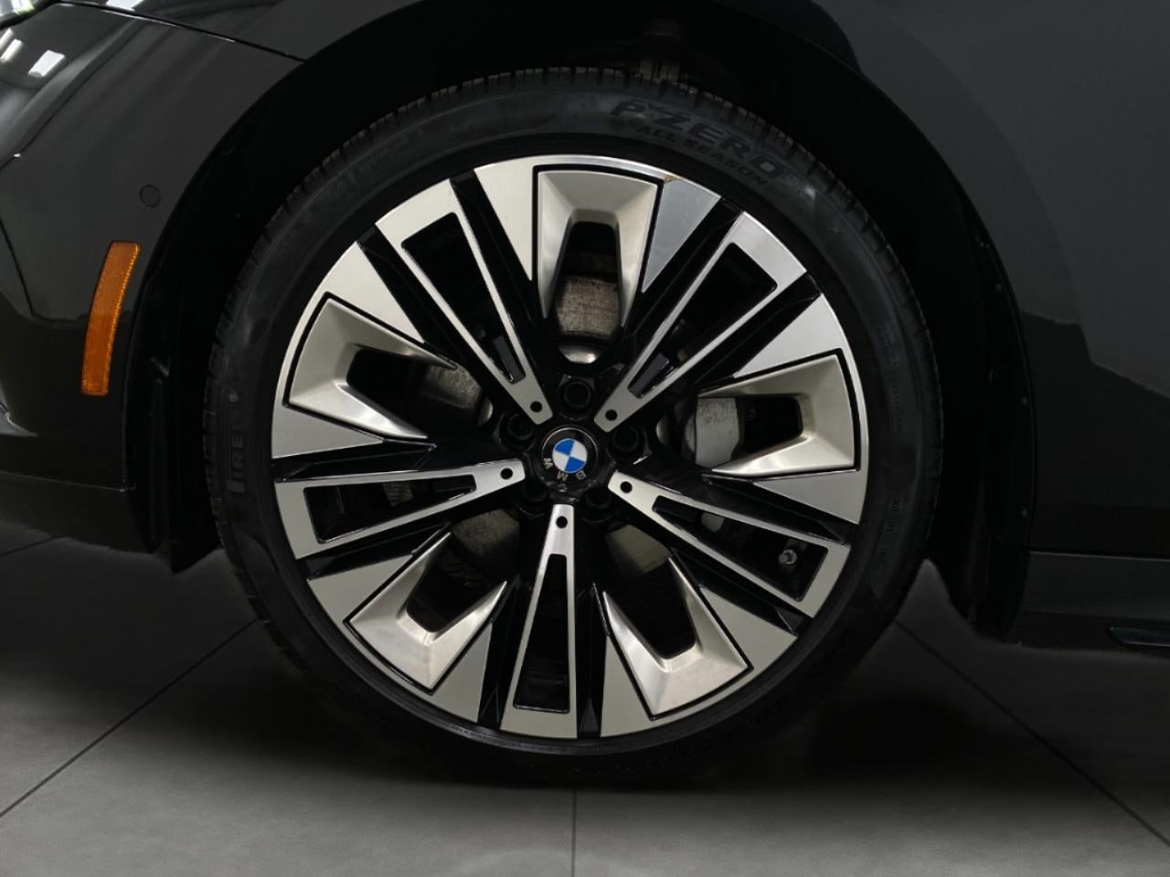 2026 BMW 5 Series 530i xDrive Sedan