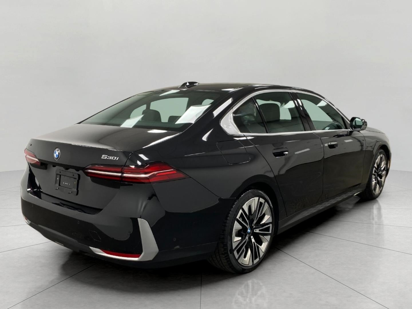 2026 BMW 5 Series 530i xDrive Sedan