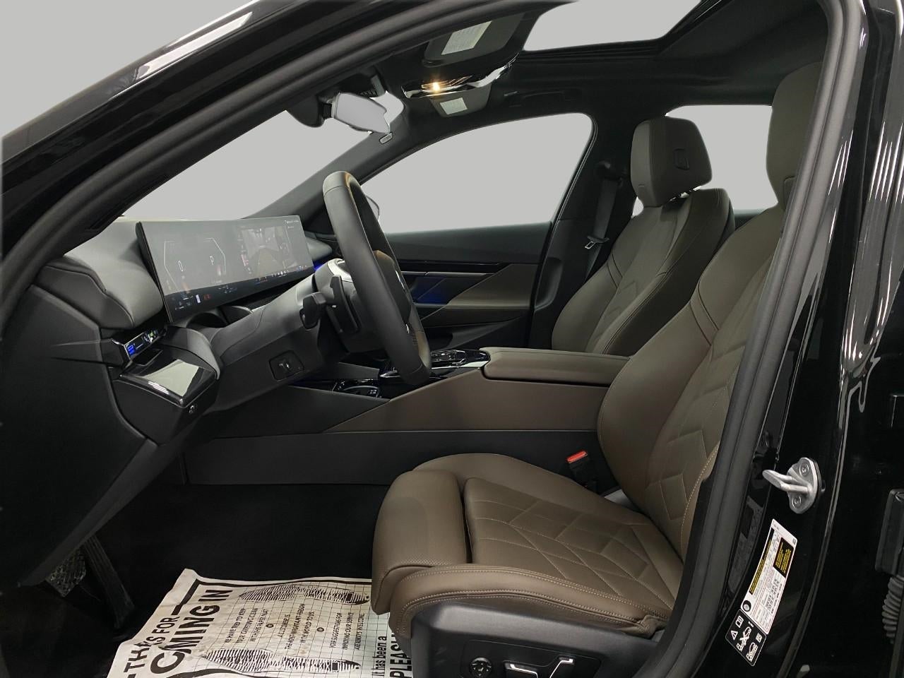 2026 BMW 5 Series 530i xDrive Sedan