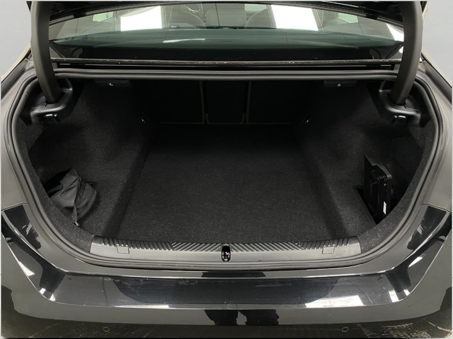 2026 BMW 5 Series 530i xDrive Sedan