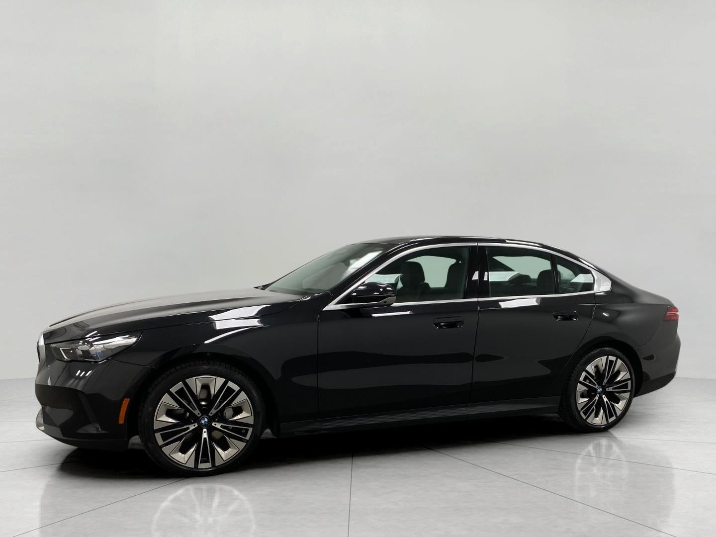 2026 BMW 5 Series 530i xDrive Sedan