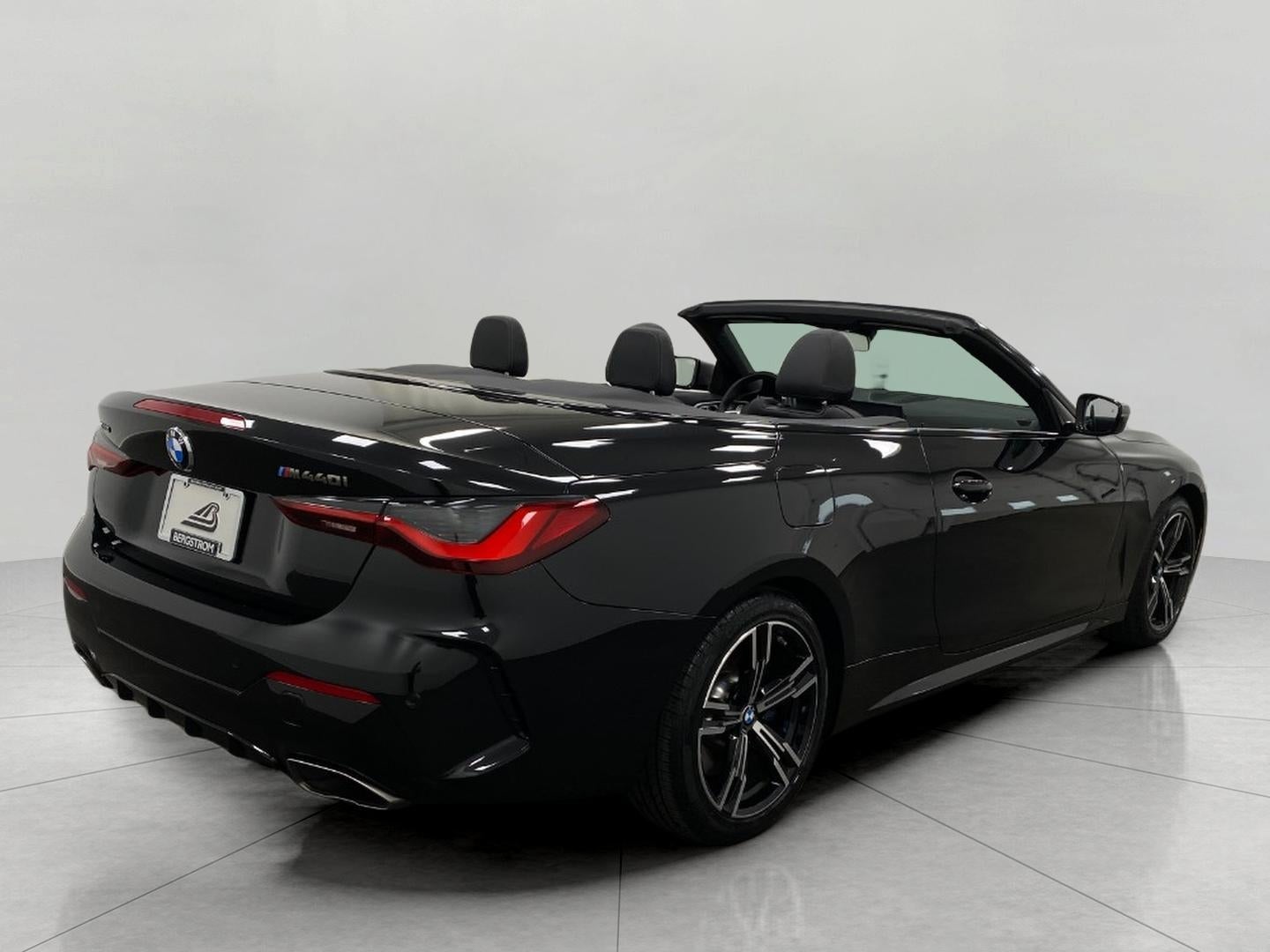 2023 BMW 4 Series M440i xDrive Convertible