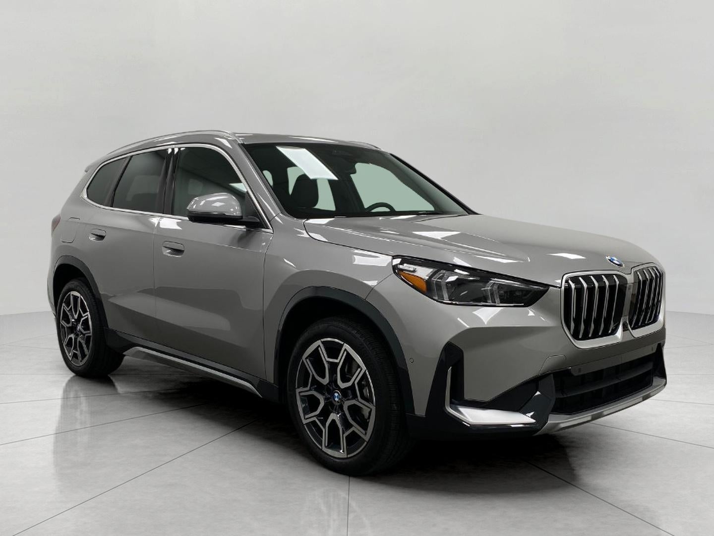2026 BMW X1 xDrive28i's photo