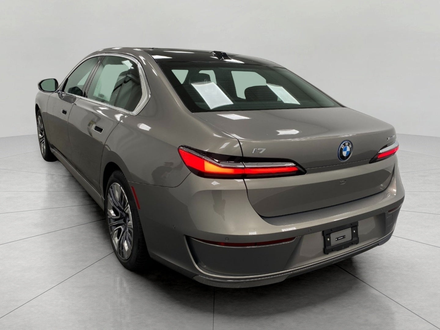 2024 BMW i7 xDrive60 Sedan