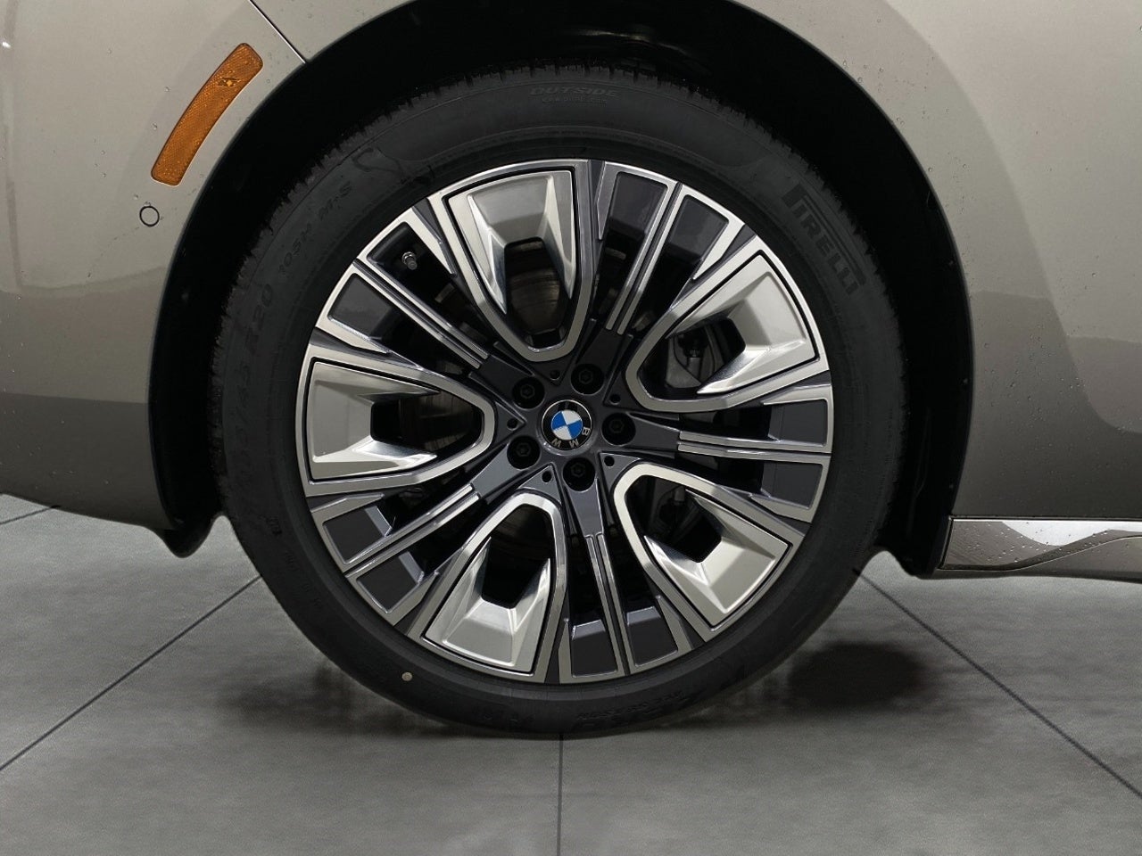 2024 BMW i7 xDrive60 Sedan