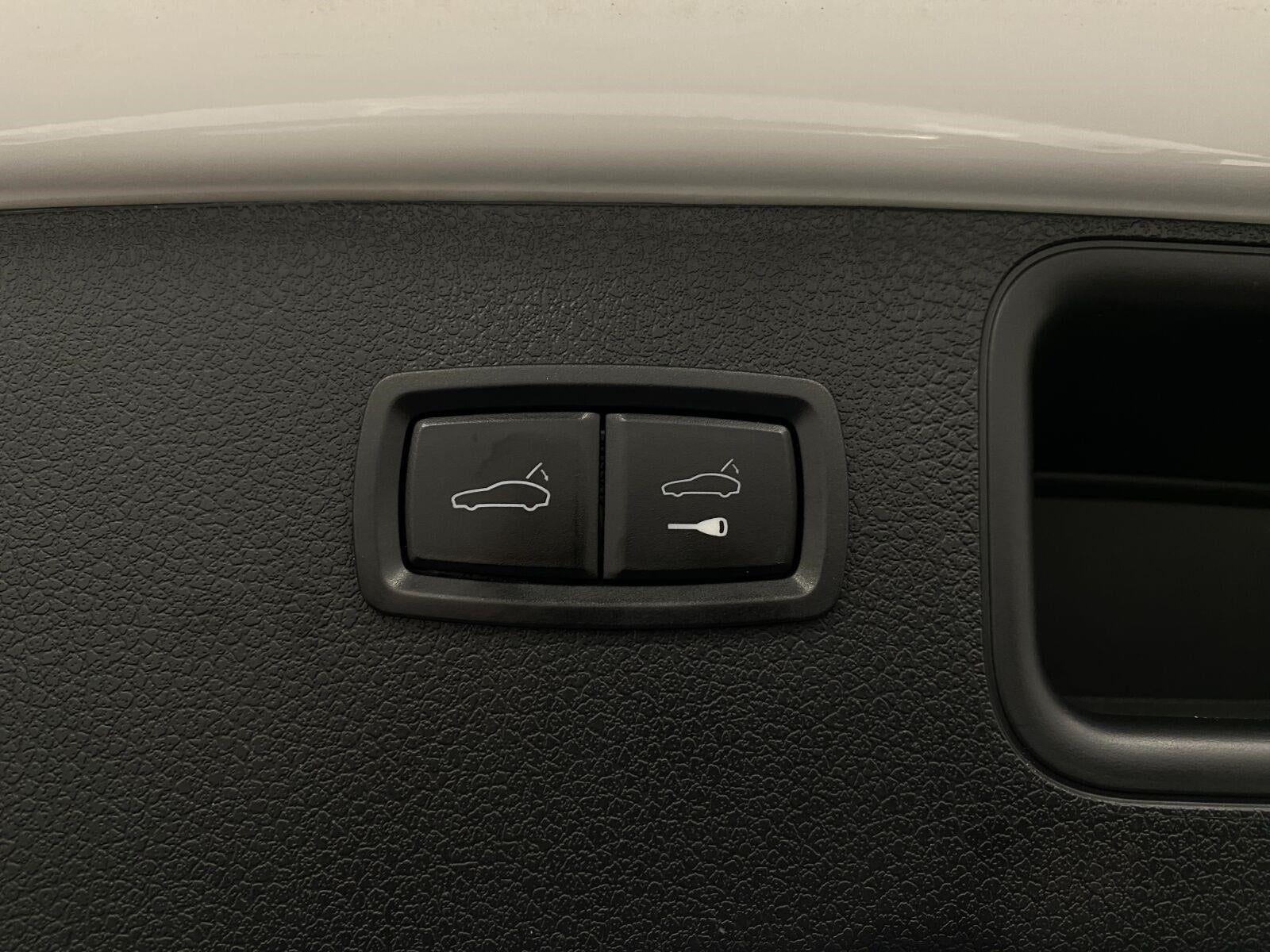 2021 Porsche Macan AWD